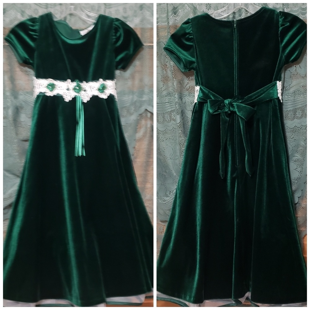 Girls Velour Dress Christmasy